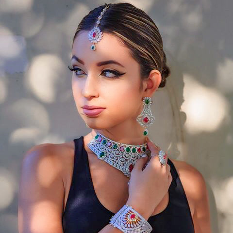 Bracelets<